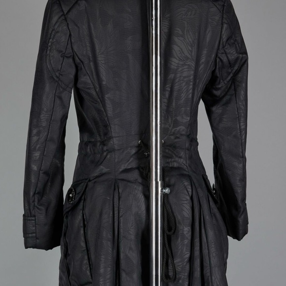 CHRISTIAN DIOR JACKET BOUTIQUE BY JOHN GALLIANO (FALL-WINTER 1998 COLLECTION) - Picture 13 of 16